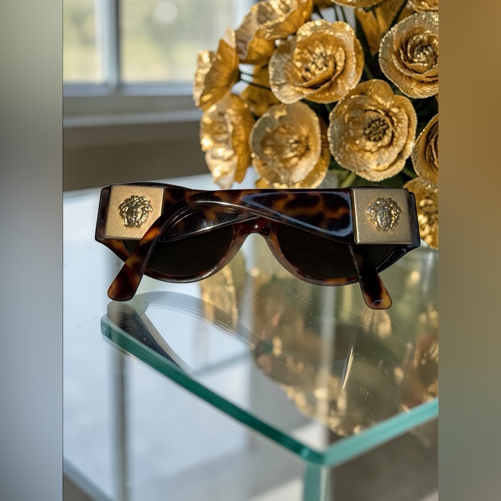 Versace Tortoise Sunglasses with Case and Cloth - Picture 9 of 12